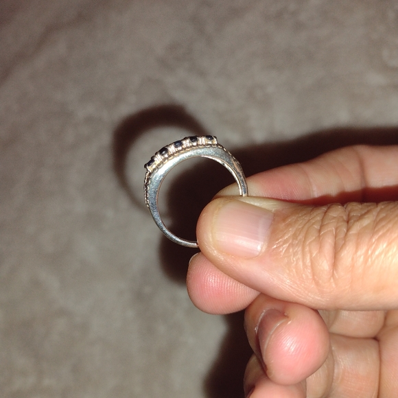 Ring - Picture 3 of 5